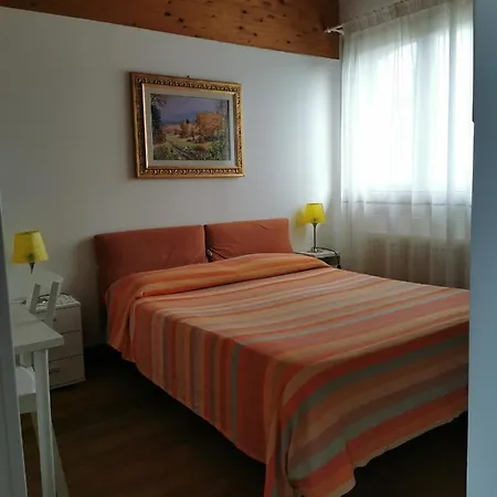 Bed&Breakfast Apricot Bed & Breakfast Zugliano (Udine)