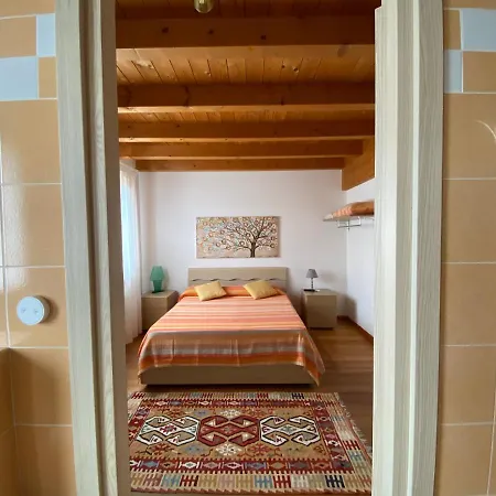 Bed&Breakfast Apricot Bed & Breakfast Zugliano (Udine)